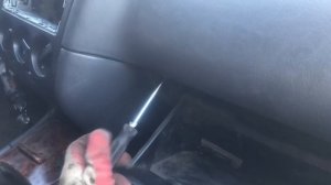 Замена мотора печки на автомобиле Nissan Primera P11