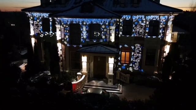 Украшение загородного дома к новому году (Архитектурная подсветка фасадов проекторами IGP S200) смотреть онлайн