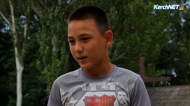 Керчь: В Керчи дети тушили пожар смотреть онлайн