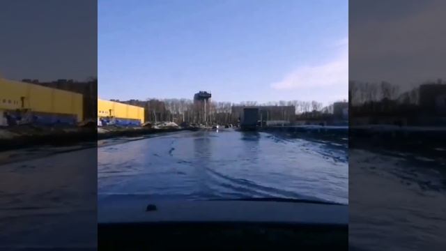 Вечная лужа на дороге между ул. Петухова и ул. Северный проезд в Новосибирске смотреть онлайн