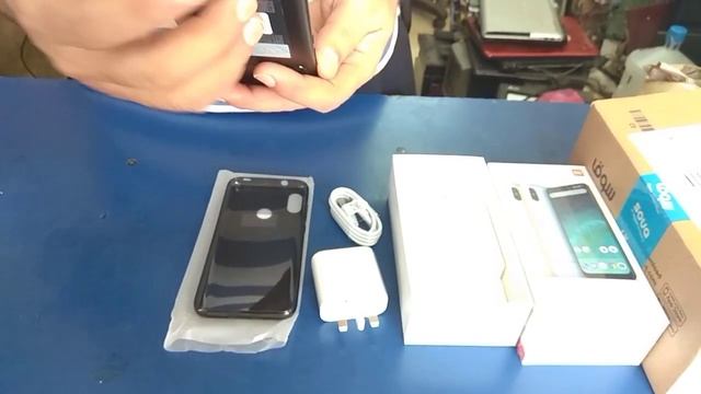 Xiaomi Mi A2 Lite Unboxing Saudi Arabia смотреть онлайн