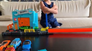 Хот вилс гонки в реальной жизни (2 трассы и 3 турнира)