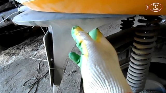 Ремонт скутера Honling. Чистка карбюратора. Часть 1 - подготовка. смотреть онлайн