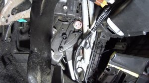 Как правильно поставить,ЭЛЕКТРОПРИВОД отопителя ,ниссан "КАШКАЙ"