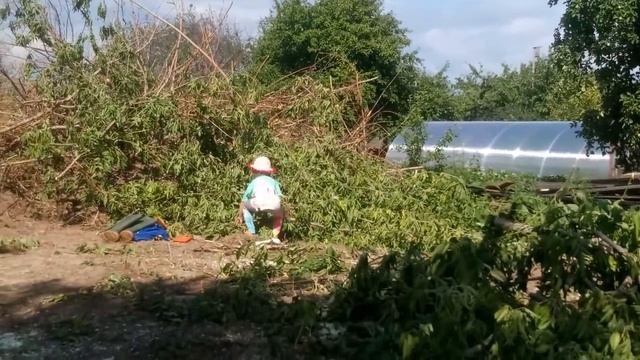Начали строить дом в деревне//Винтовые сваи//В полевых условиях//Часть 1//Деревня на Волге смотреть онлайн