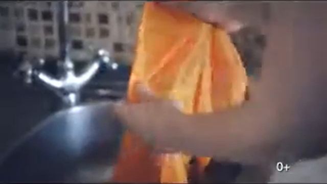 Реклама Vanish: Советы Ларисы Кулеш как отстирывать рубашки смотреть онлайн