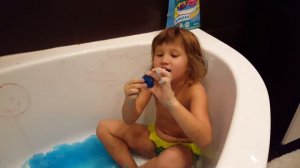 Купаемся с Джелли Baffy и рисуем цветным мылом.