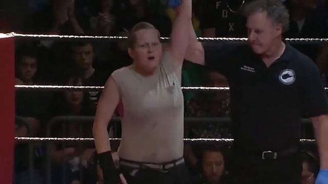ФИТОНЯША против КОЛХОЗНИЦЫ. Забавные случаи из Мира MMA смотреть онлайн