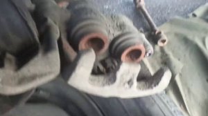 #180 IVECO Daily. Закисли направляющие суппорта. Стëрлись задние колодки. Ремонт на трассе