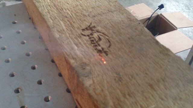 Маркировка древесины на маркере СО2 DAVI от компании laserMarker смотреть онлайн