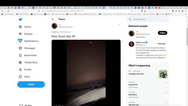 MULTIPLE SIGHTINGS UFO'S/UAP'S OVER WISCONSIN & LAS VEGAS*SNOW IN MEXICO CITY & AZORES*EVACUATIONS* смотреть онлайн