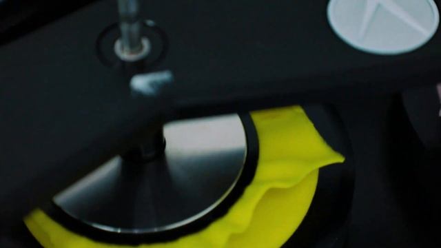 Информационный ролик лаборатория и качество - UZTEX GROUP - LATMEDIA PRODUCTION смотреть онлайн