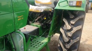 John Deere Tractor 5105 4WD Review