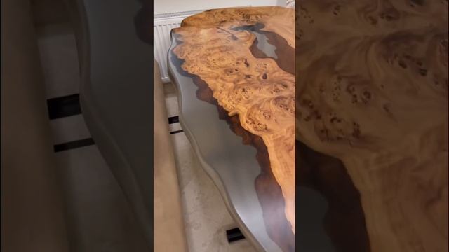 Стол из Капа Карагача, который украсит интерьер Вашей кухни. смотреть онлайн