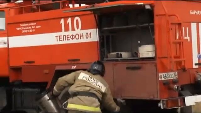 Отряды МЧС провели соревнования по Боевому развертыванию в Затоне 02.10.15 (16+) смотреть онлайн