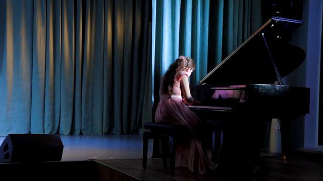 Музыкальная семья Красная Софья рояль смотреть онлайн