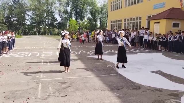 12-maktab bitiruvchilari 2004 смотреть онлайн