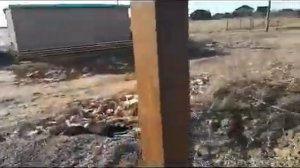 Установка железных столбов для забора и ворот