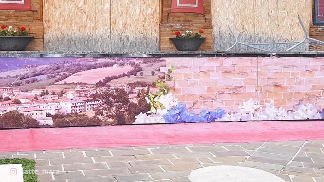 НЕОБЫЧНЫЙ ПРАЗДНИК картин из цветов INFIORATA CORPUS DOMINI в Castelraimondo