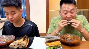 #eating show#eating challenge#husband and wife eating food#eating#mukbang #asmr eating