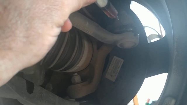 Если это делать систематически, то ваши тяги, шаровые и стойки стабилизатора, будут ходить вечно. смотреть онлайн