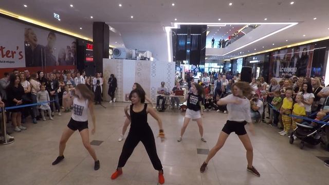 Copacabana Dance Studio: Reggaeton смотреть онлайн
