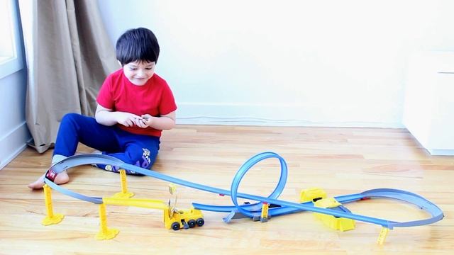 Zuru Metal Machines Race Track Construction Destruction Unboxing Car Toys for Kids смотреть онлайн