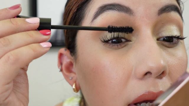 NEW ESSENCE LASH PRINCESS Curl & Volume $5 Mascara. Comparison. Demo. Review. Battle - PitucaThings смотреть онлайн