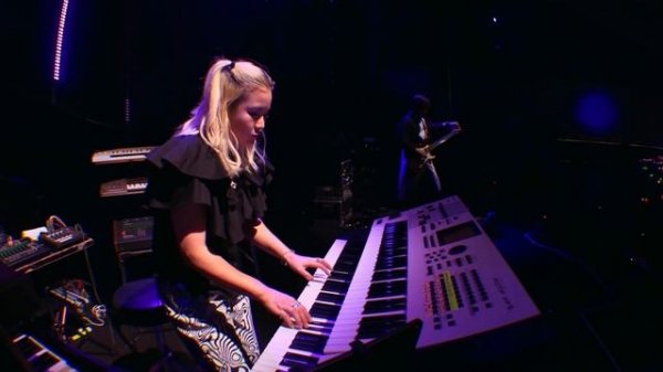 Hatsune Miku - Vampire