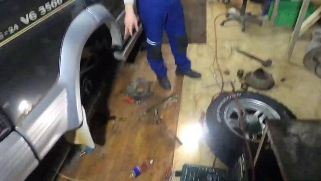 Митсубиши Паджеро 2 , долгая замена шпилек колёс . смотреть онлайн