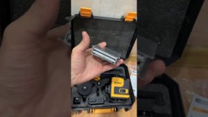 Обзор лазерного уровня нивелира  DEWALT 4D 360 16 линий