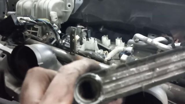Замена радиатора печки Toyota Platz смотреть онлайн