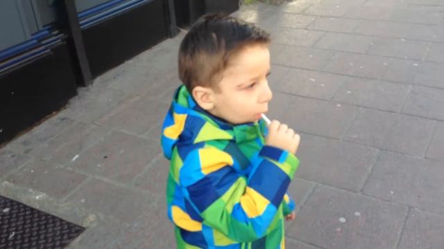 Стрижка волос вместе, сразу Алисе и Амиру!! смотреть онлайн