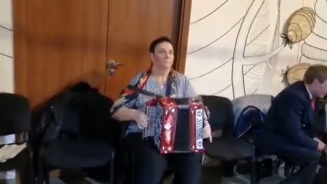 Парк Кузьминки танцы и песни под гармонь 24.11.2019 смотреть онлайн