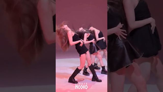 HUH YUNJIN [MIRRORED] Fearless - LE SERAFIM