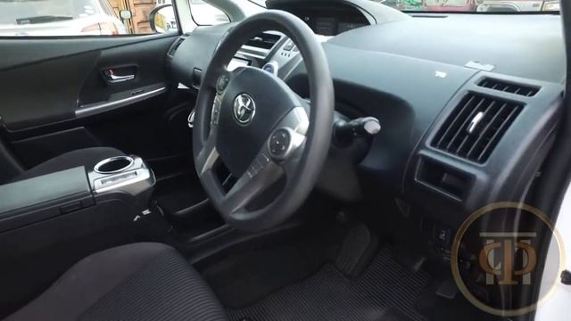 Toyota Prius Alpha 2015 смотреть онлайн