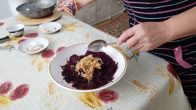 Рецепт салата из свеклы и капусты