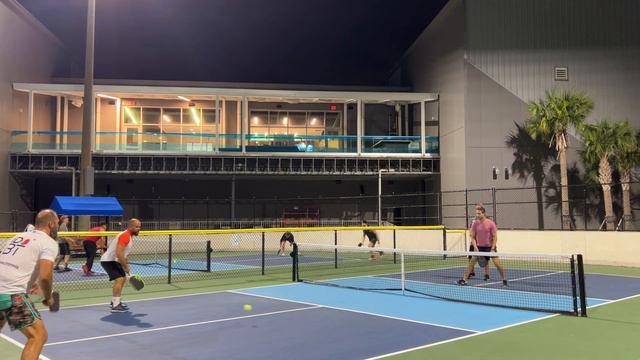 Doubles Pickleball Challenge Court | Holiday Park | Fort Lauderdale Florida | Game 1 смотреть онлайн