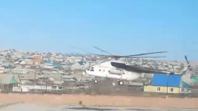 Вертолет взлетает😨😱😰💩😺 смотреть онлайн