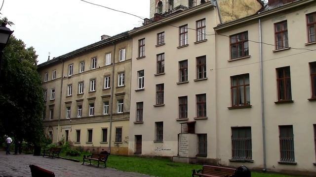 Львов. Улочки старого города. Lviv. The streets of the old city. смотреть онлайн