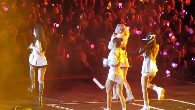 BLACKPINK - Playing With Fire @ San Francisco 230822 [Born Pink World Tour] смотреть онлайн