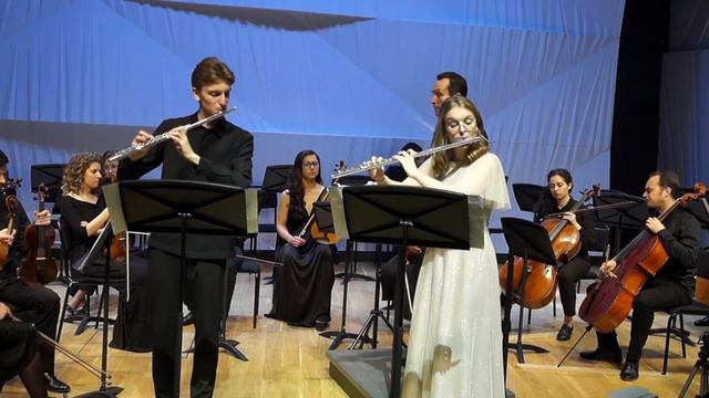 A. Vivaldi Concerto for two flutes C-dur смотреть онлайн