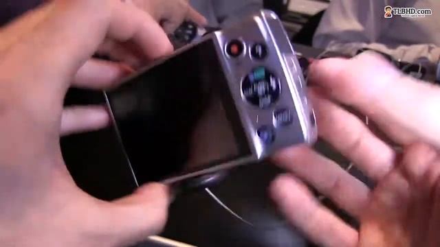 Canon Powershot A2600 hands on preview: compact all around shooter смотреть онлайн