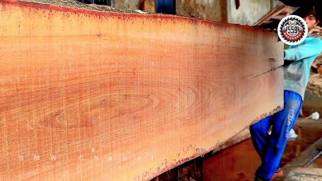 Wood Cutting and Splitting Skills // Sawing Extraordinary Giant Tree Branches смотреть онлайн