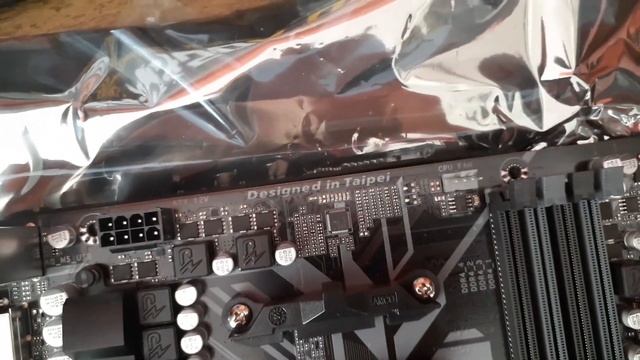 Unboxing da placa mãe da Gigabyte B450M DS3H comprada na Kabum смотреть онлайн