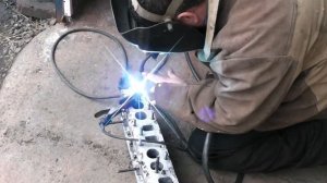 Как выкрутить обломанную шпильку на ГБЦ