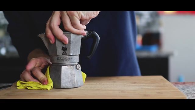 Café Cubano (Cuban Coffee) | Cafecito Cuban Style Coffee | Moka Pot Coffee Routine