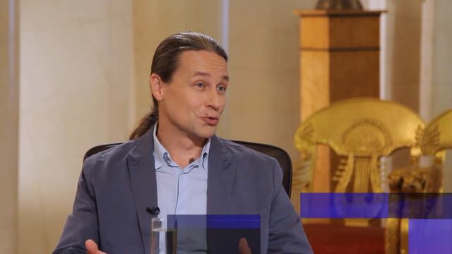 ОТ КВАНТОВОЙ МЕХАНИКИ АТОМОВ К СВОЙСТВАМ МАТЕРИАЛОВ смотреть онлайн