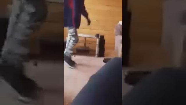 Денис и Катя против полиции в Пскове 14 11 2016 @denismurav в periscope часть 2 смотреть онлайн