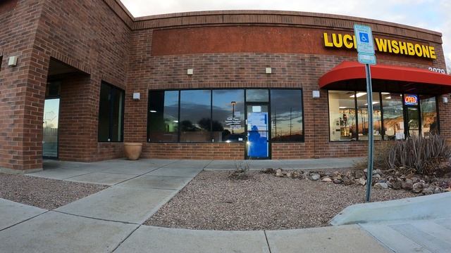 Lucky Wishbone, 3979 N Oracle Rd, Tucson, Arizona, 21 January 2021, GX030137 смотреть онлайн